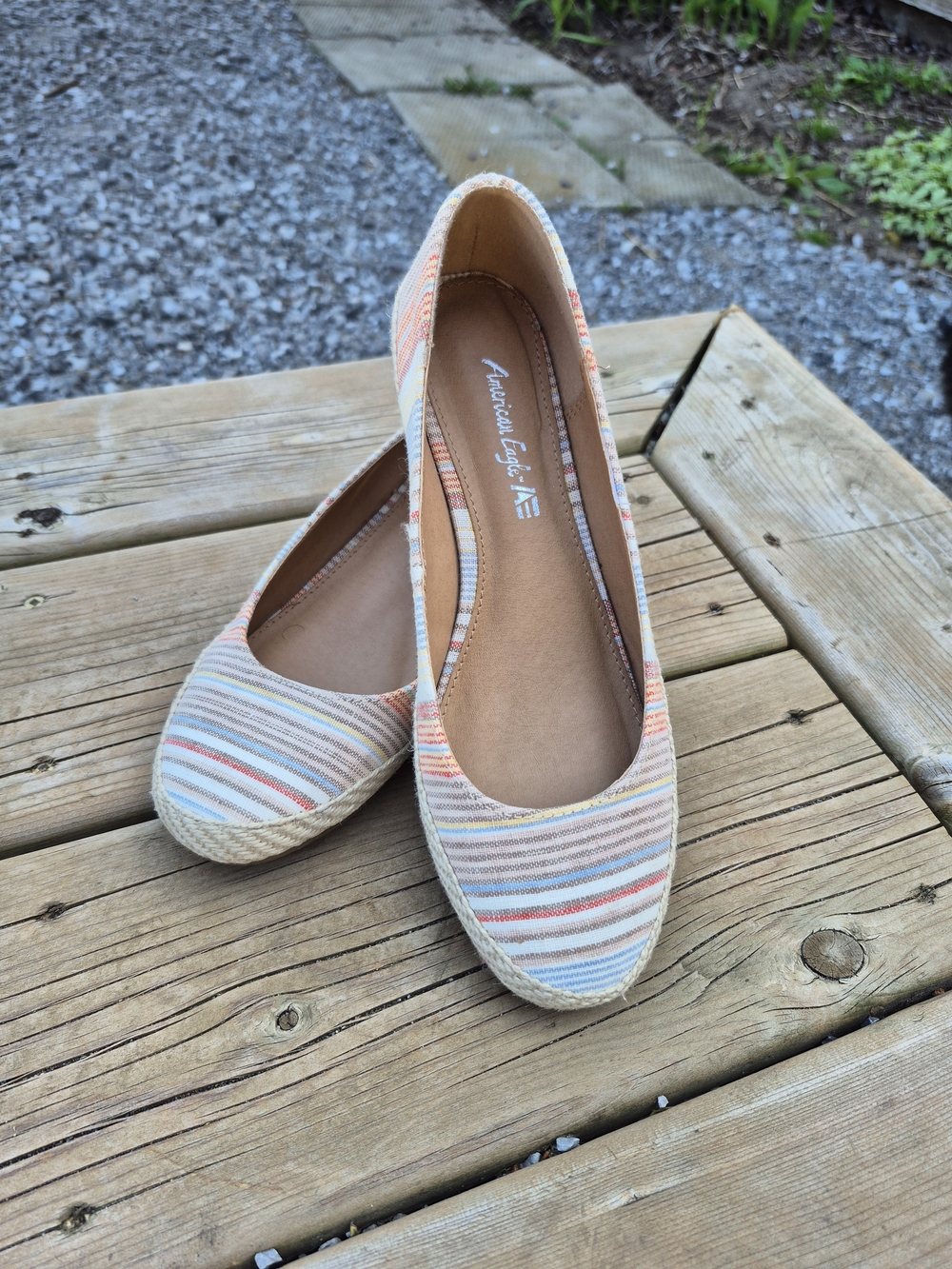 American Eagle Striped Canvas Women's Wedge Shoes in Size 7.5